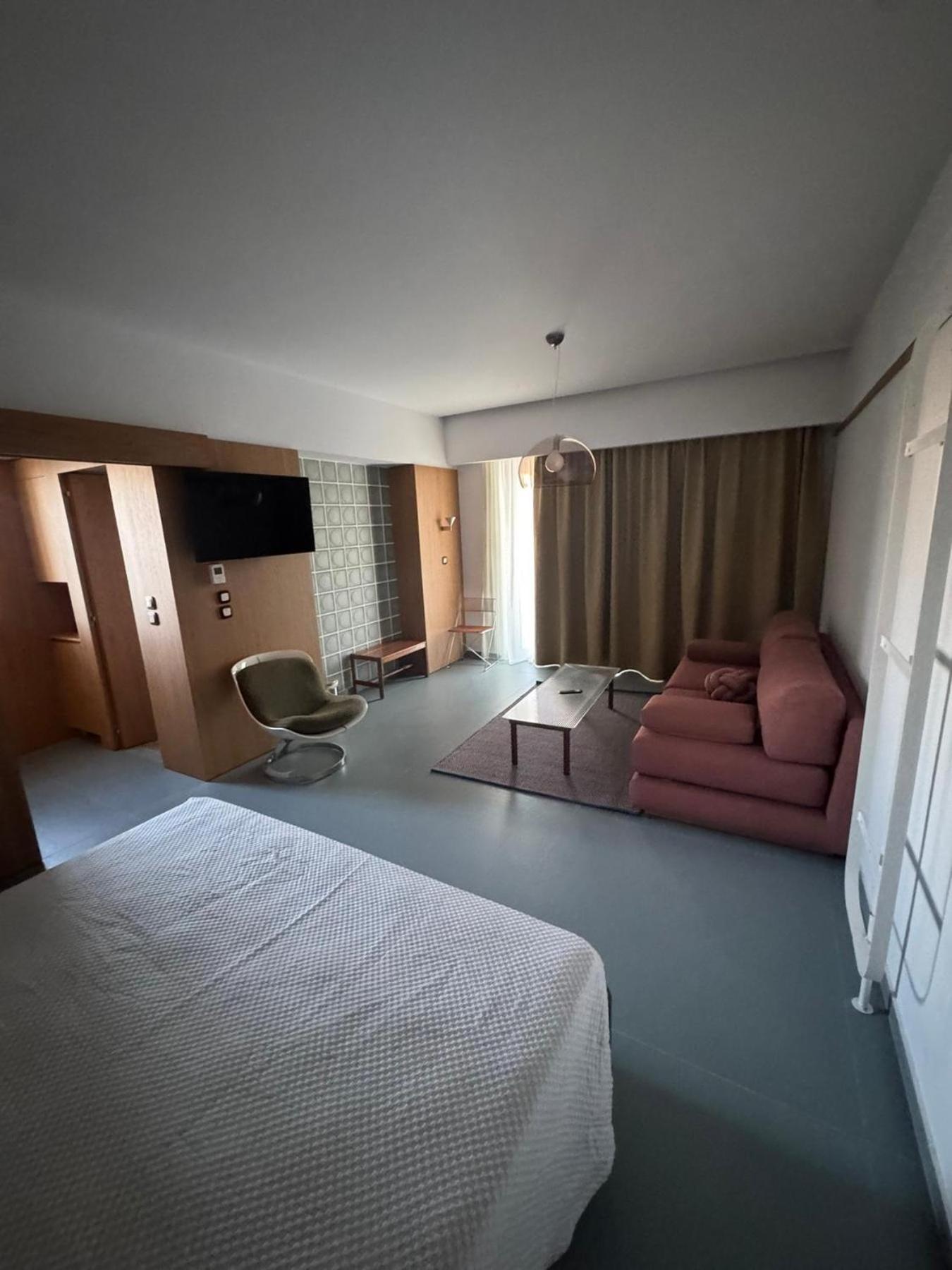 Deluxe Suite,1772924585:JPEG