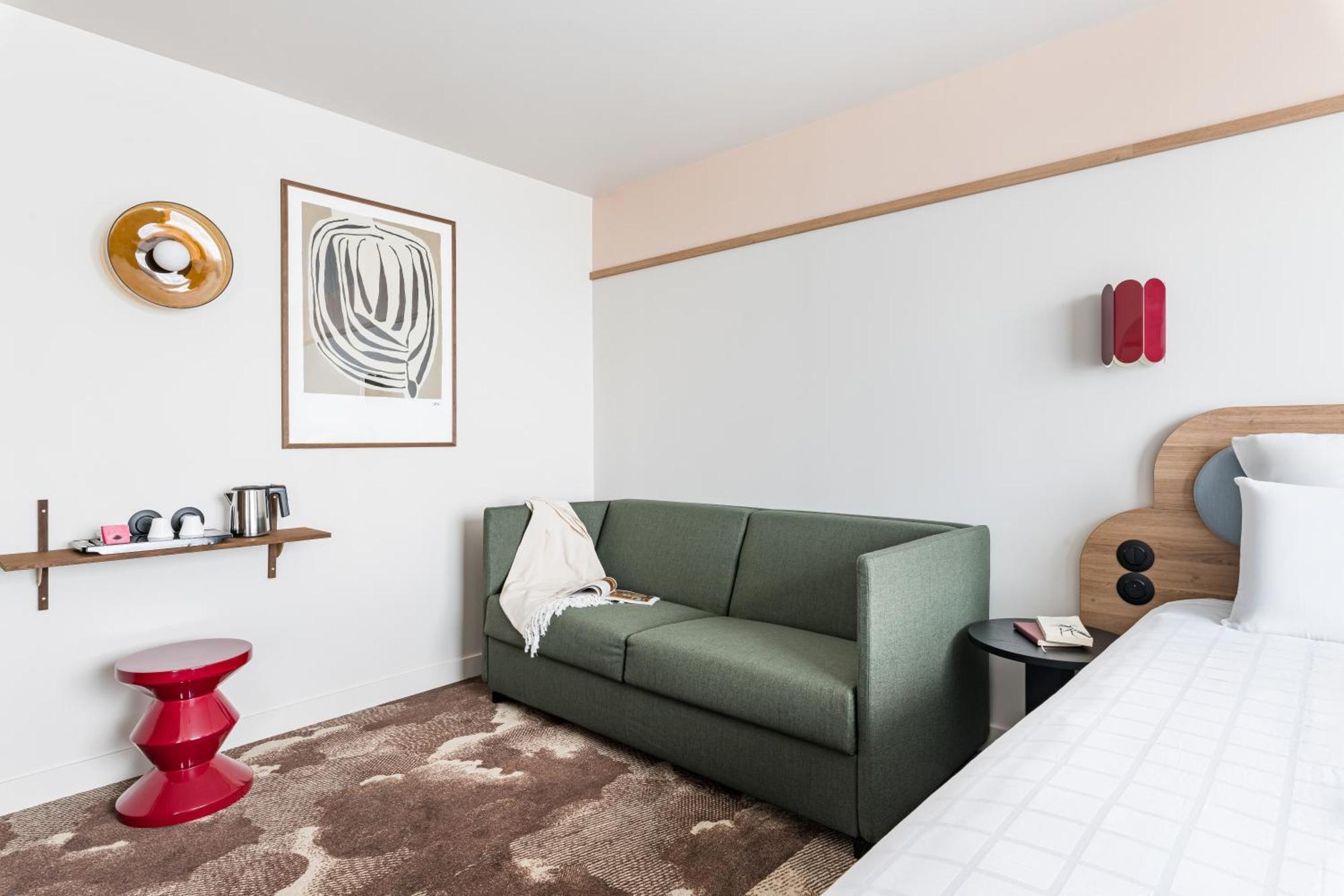 Chambre Supérieure - 1 Lit Queen-Size et 1 Canapé-Lit Double