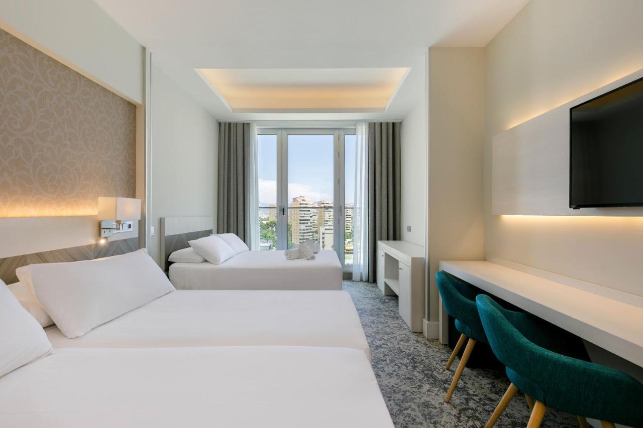 Chambre Familiale (2 Adultes + 1 Enfant)