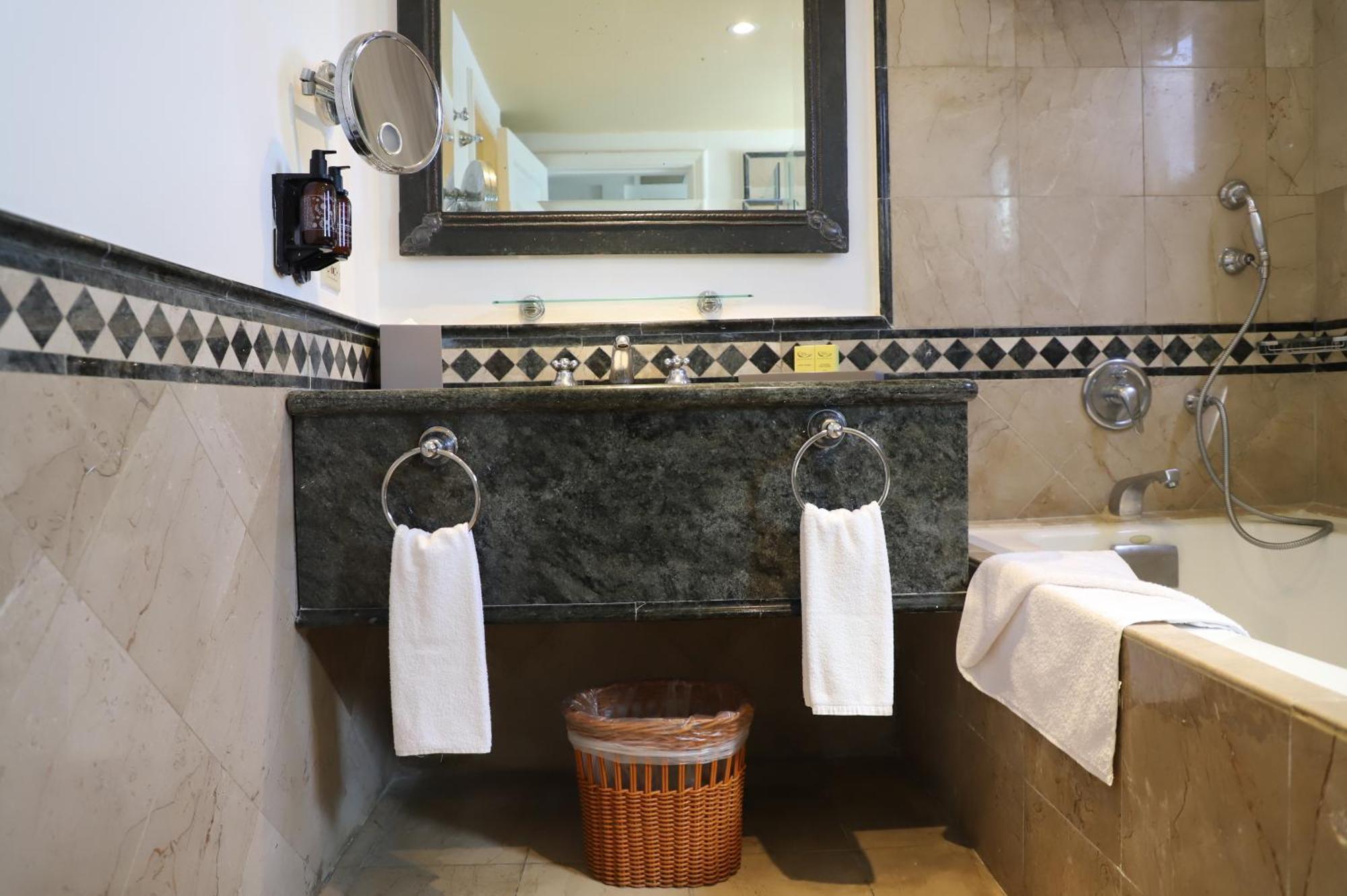 Alojamiento Doble Elite con vistas al jardín