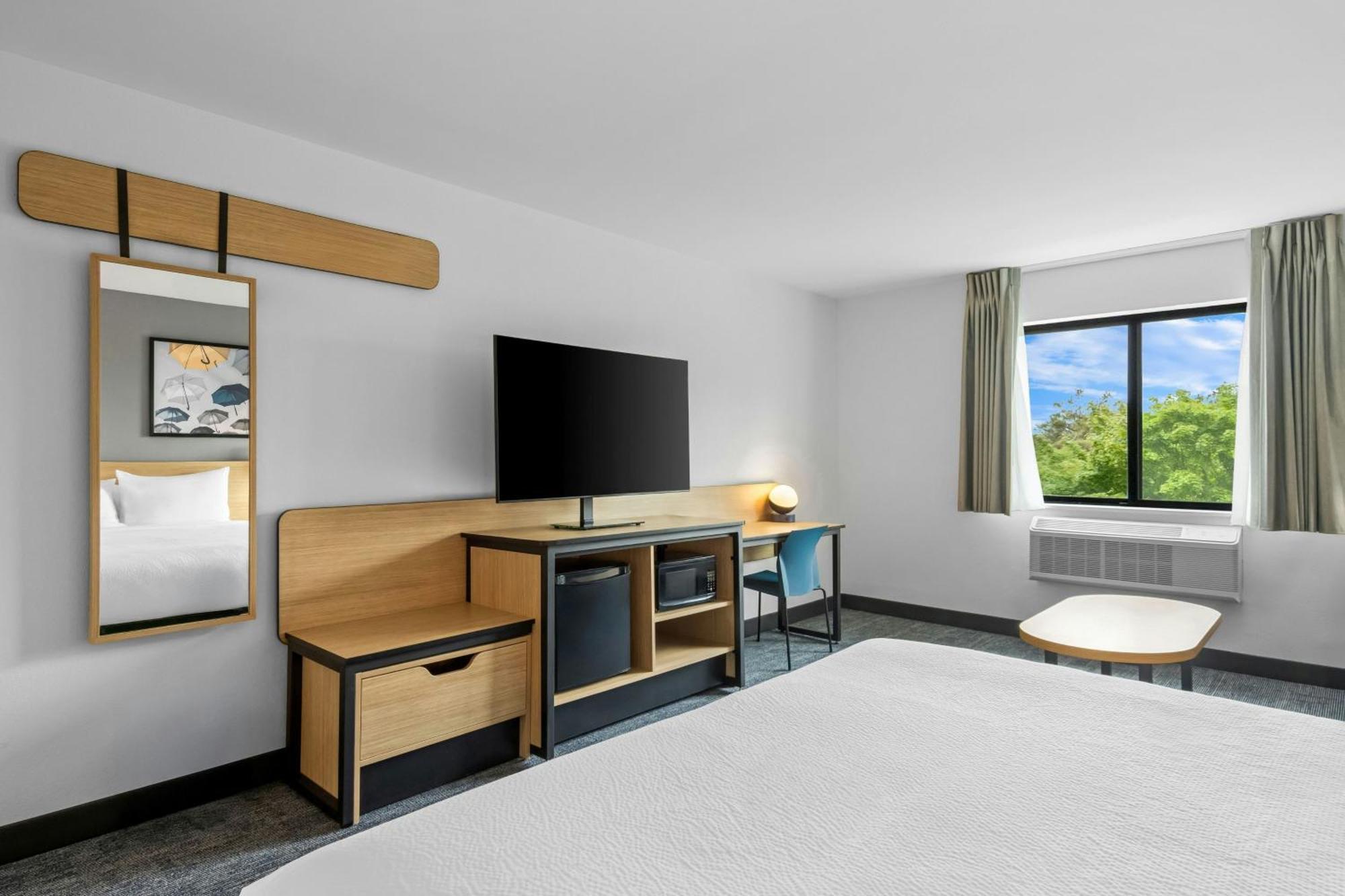 King Room with Sofa Bed