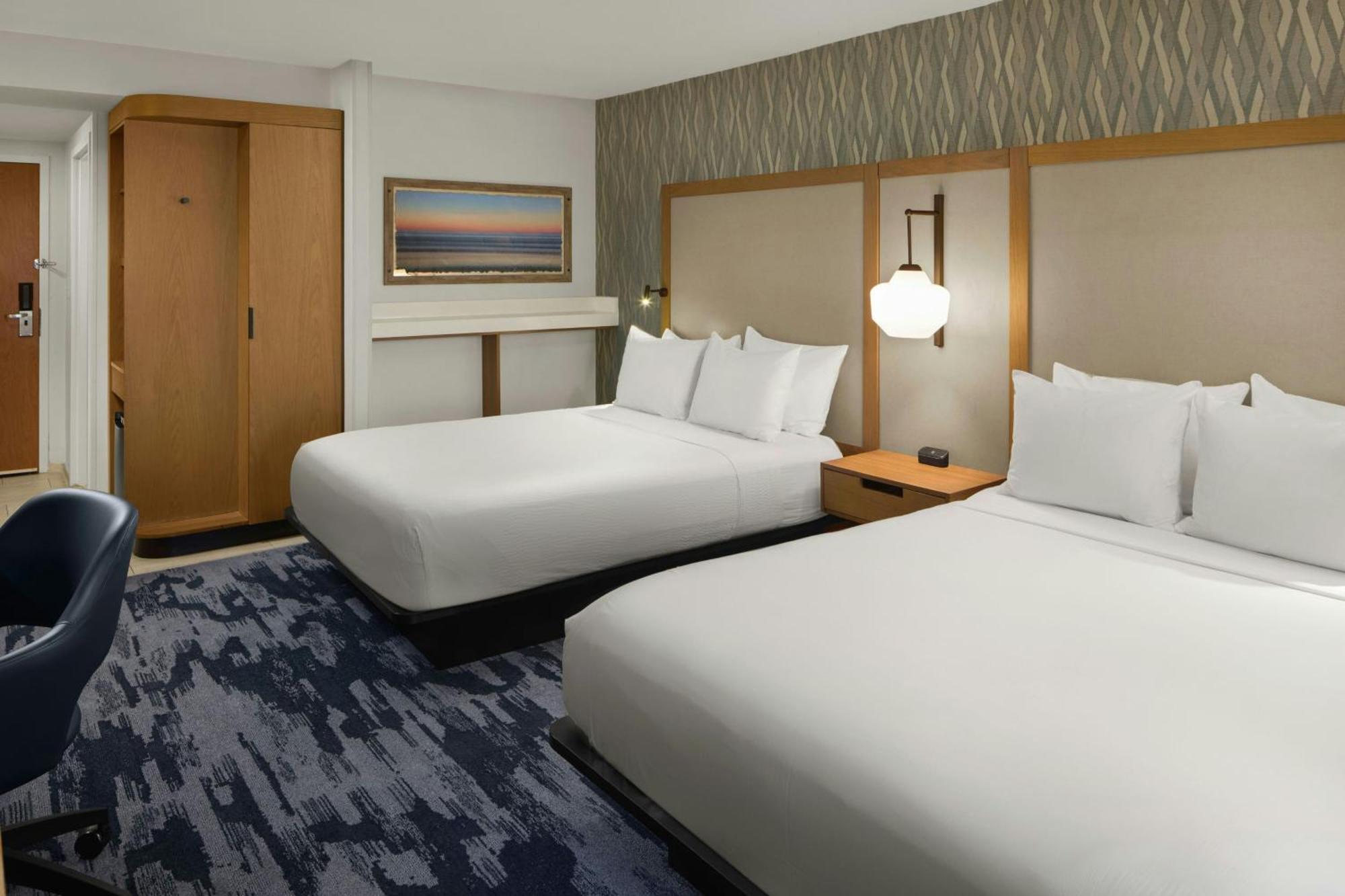 Queen Room Two Queen Beds Hearing Accessible