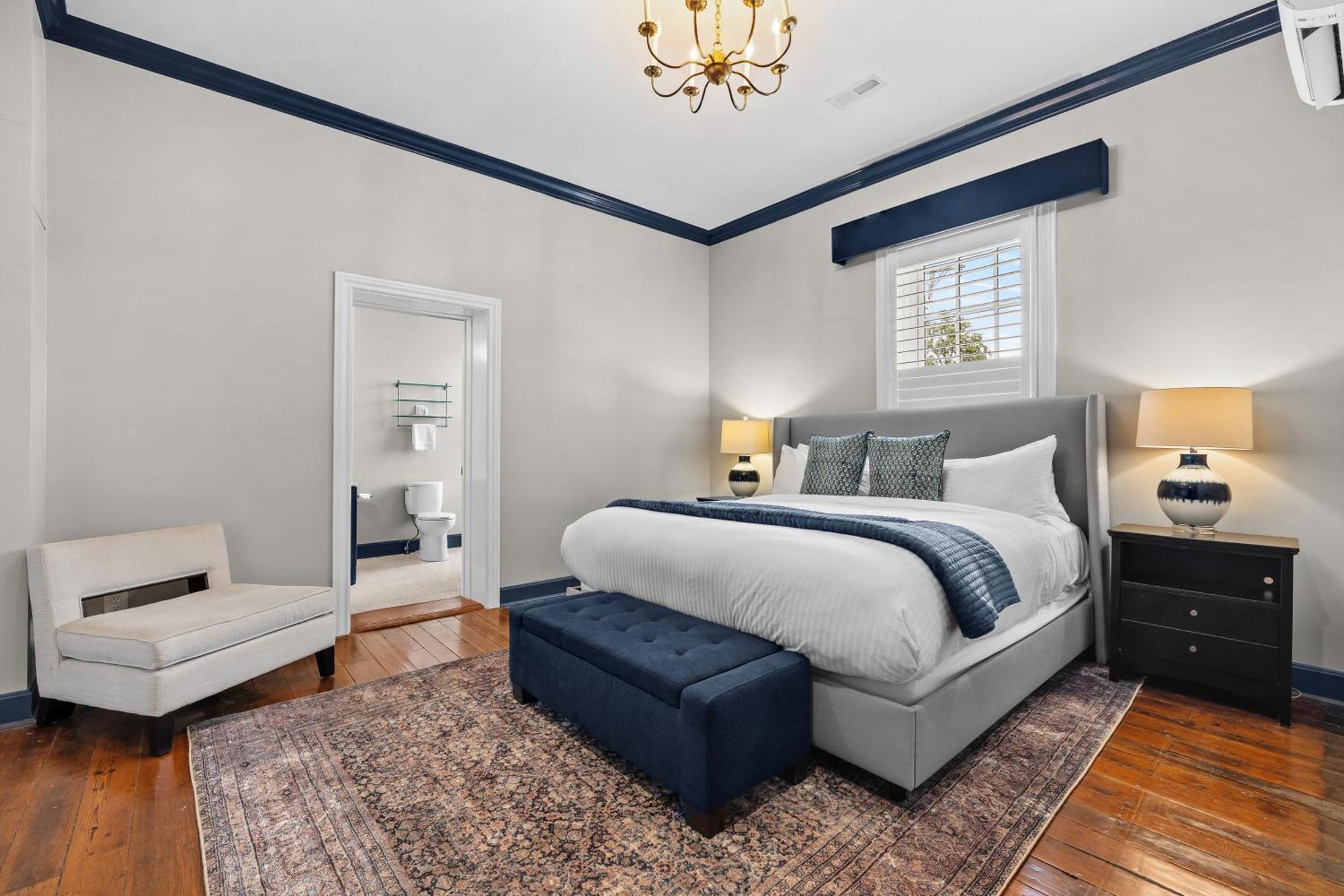 King Room
