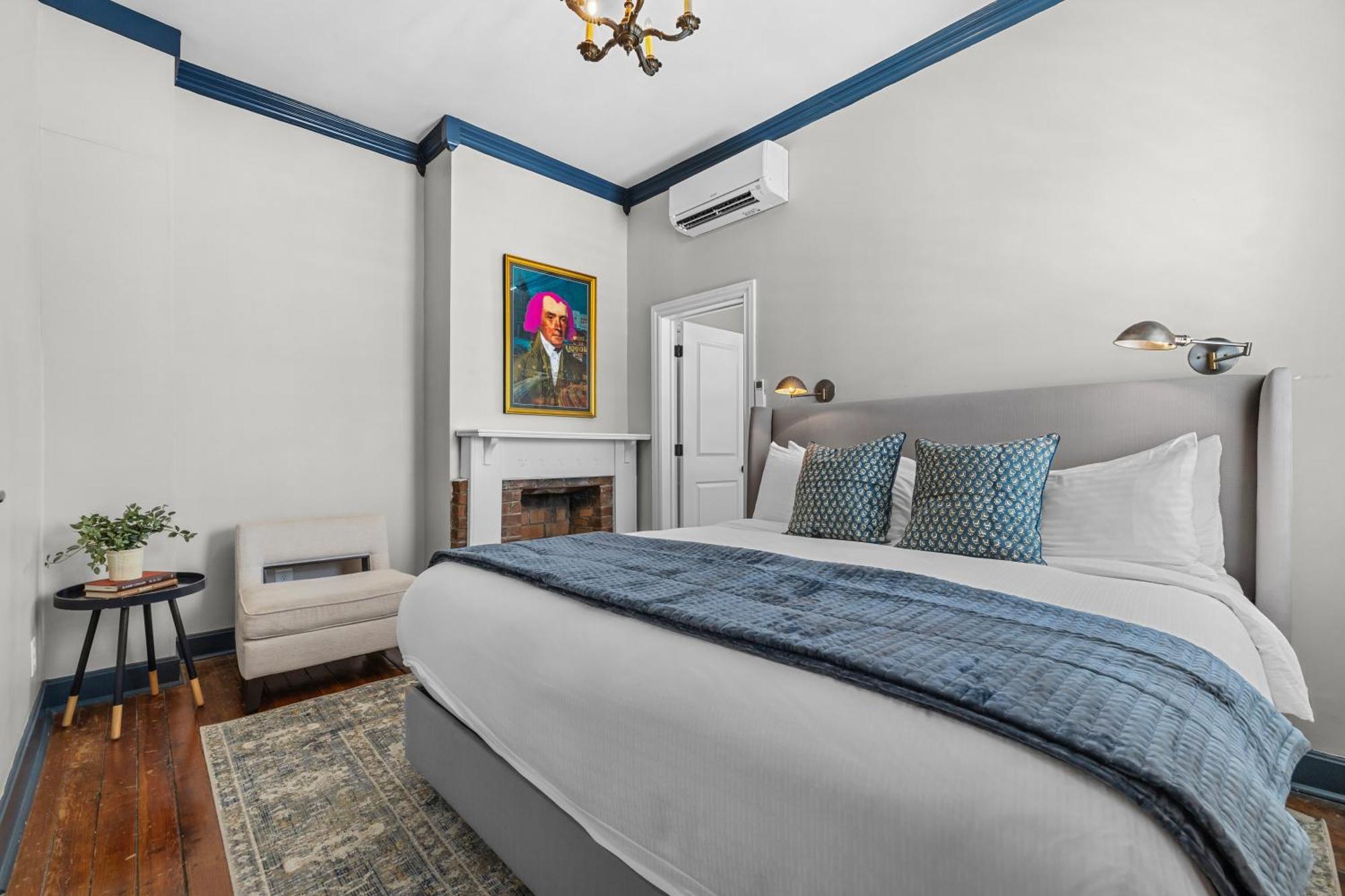 King Room