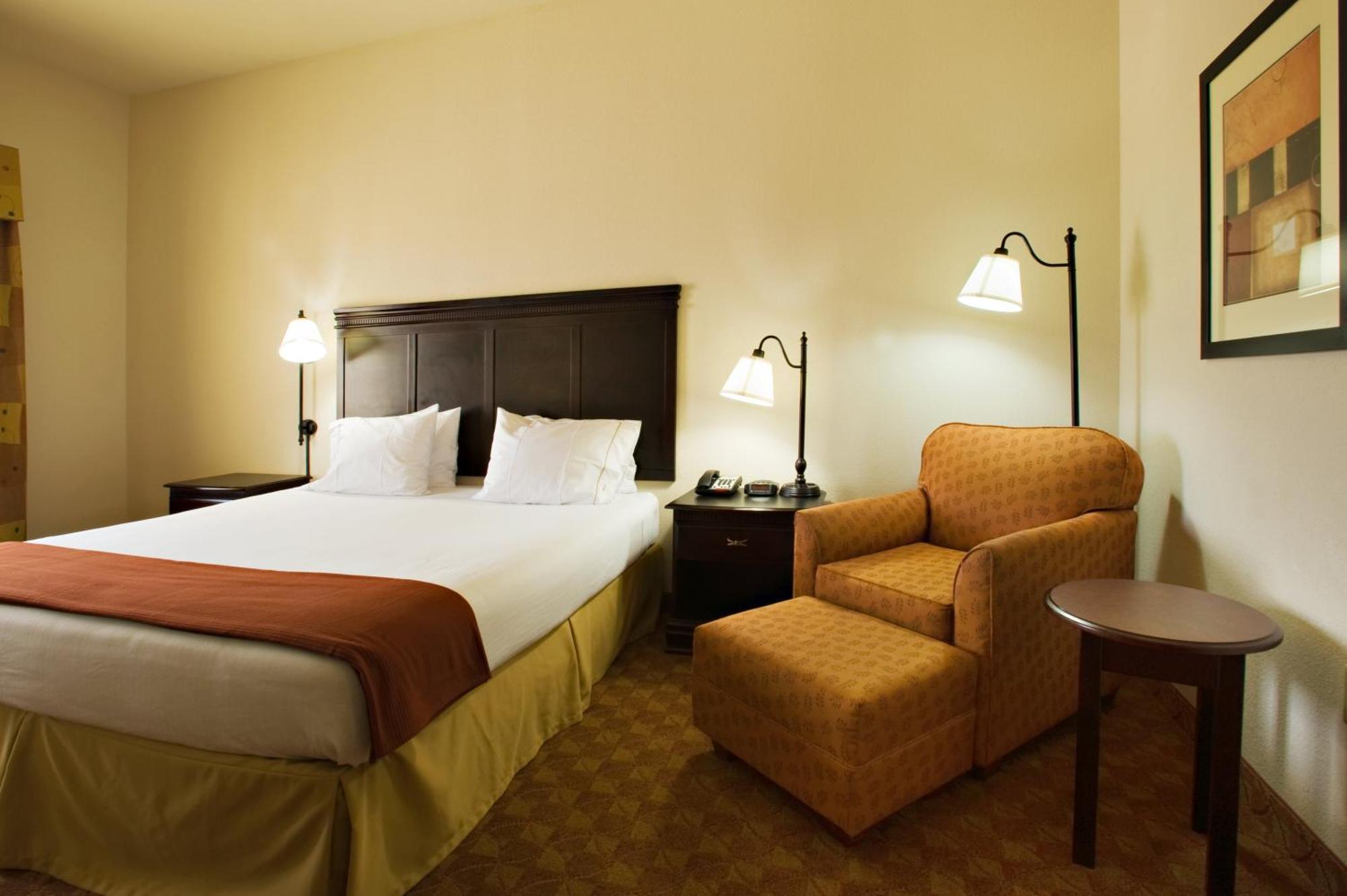 Standard King Room