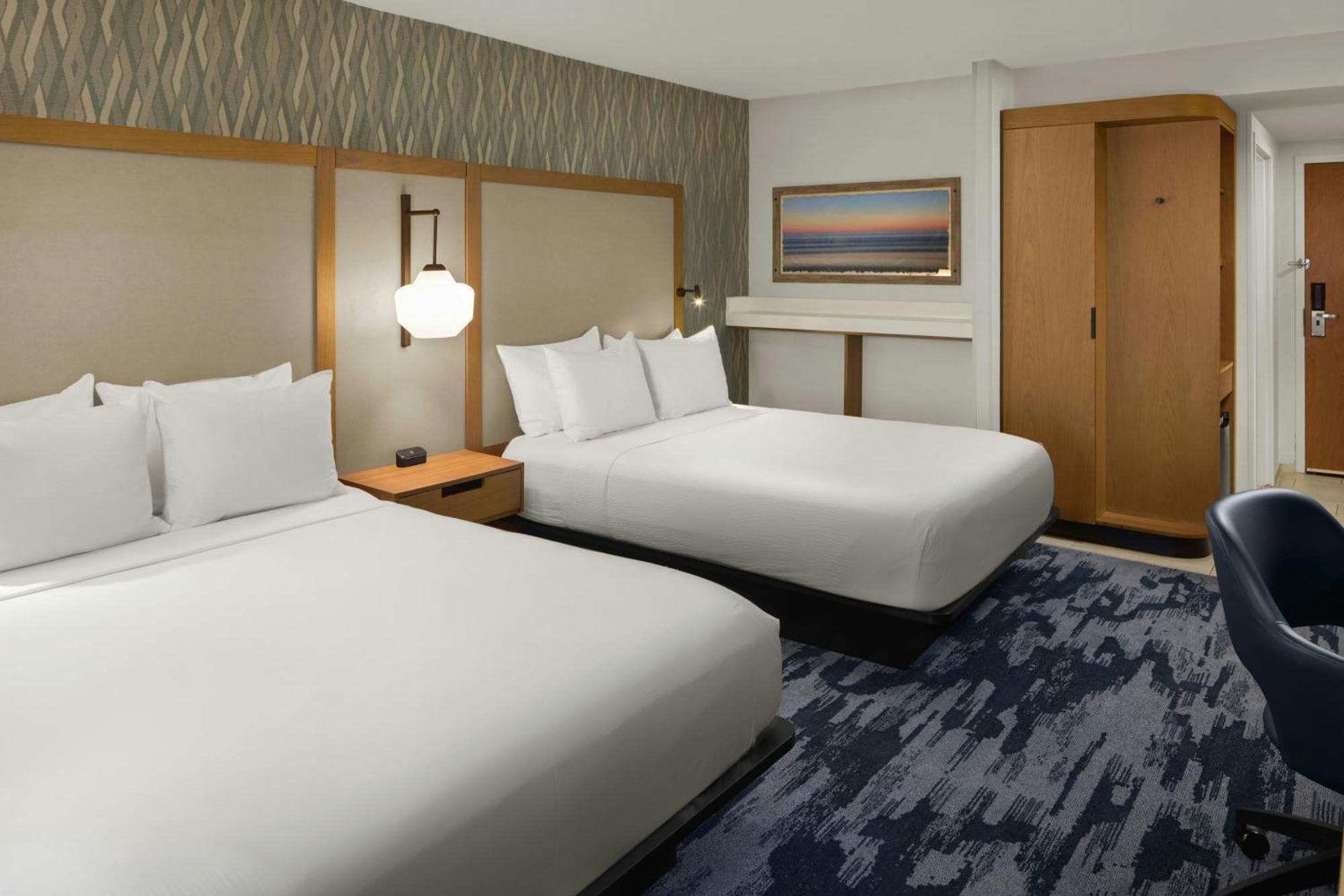 Queen Room Two Queen Beds Hearing Accessible