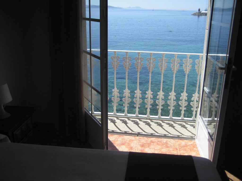 Quarto Triplo com Vista Mar
