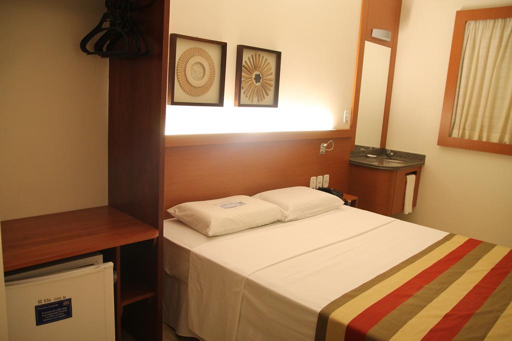 Quarto Deluxe com 2 Camas de Solteiro