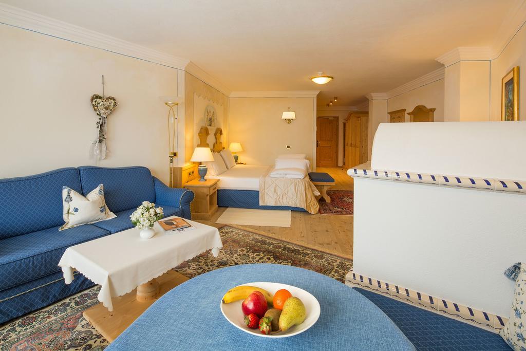 Superior Double Room,1742685149:JPEG