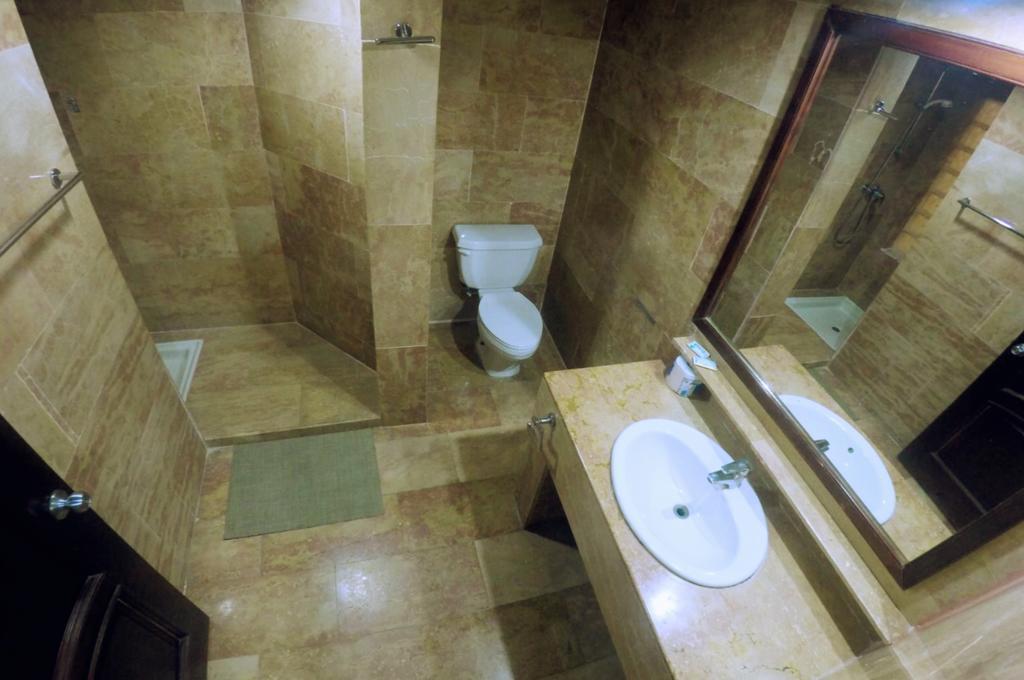 Quarto King com 2 Camas King-size