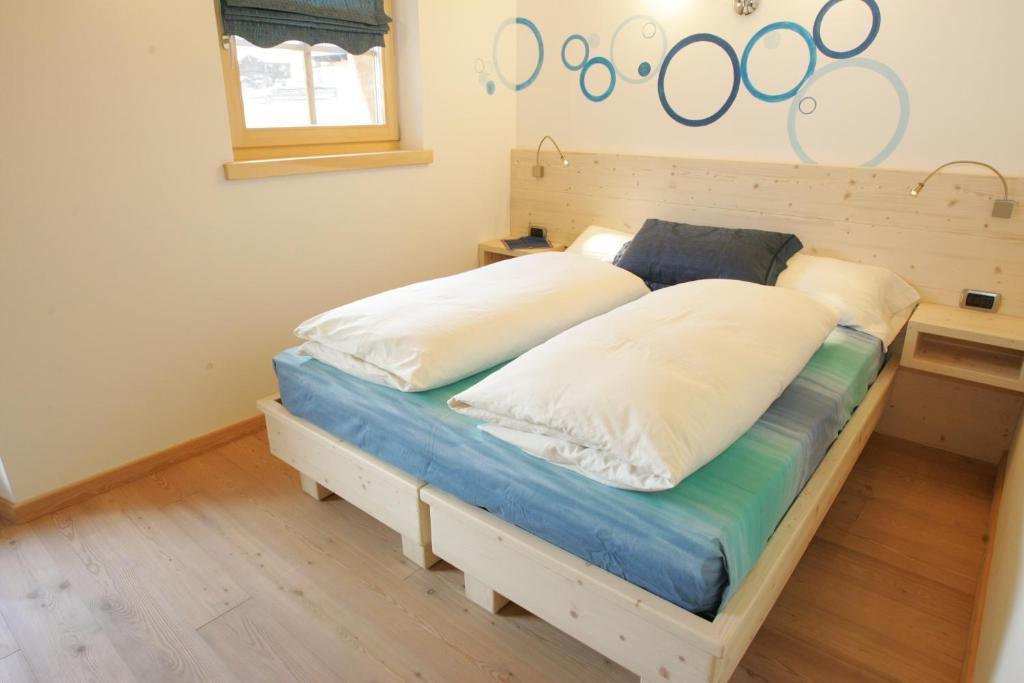 Two-Bedroom Apartment,19376096:JPEG