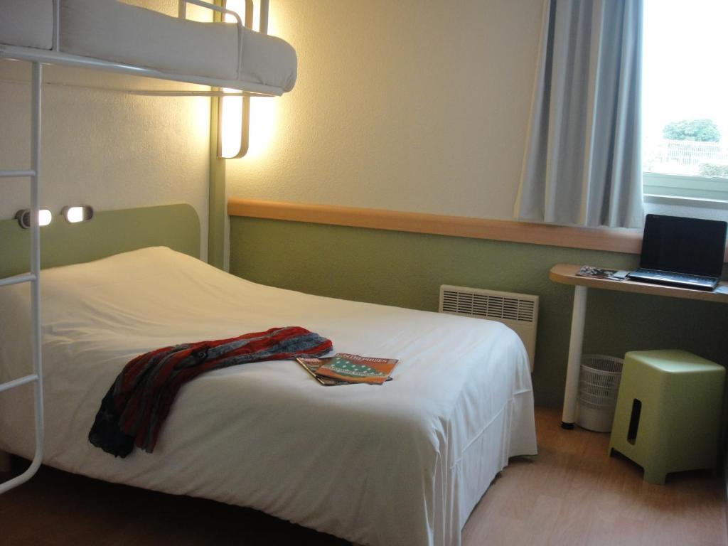 Twin Room,710587087:JPEG