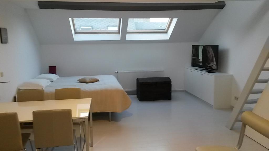 Studio mit Kingsize-Bett