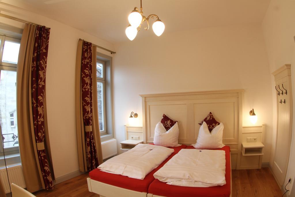 Deluxe Double Room,205955386:JPEG