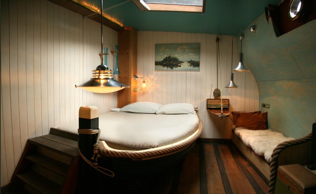 Double Room,1588177831:JPEG