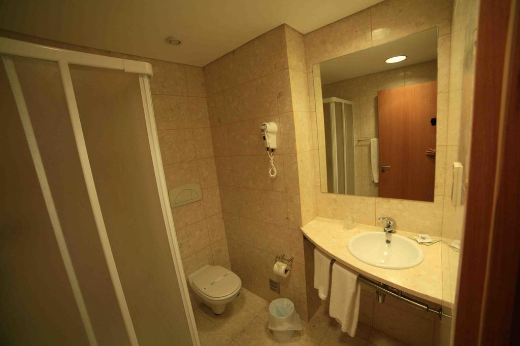 Quarto Individual Económico