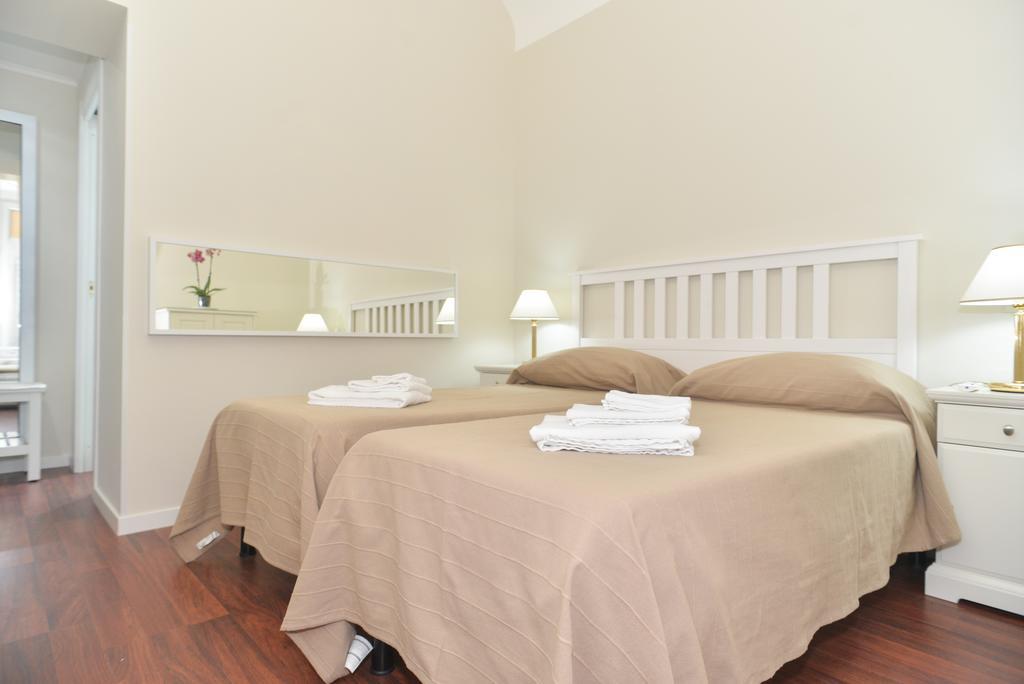 Quarto Duplo ou Twin com Casa de Banho Privativa