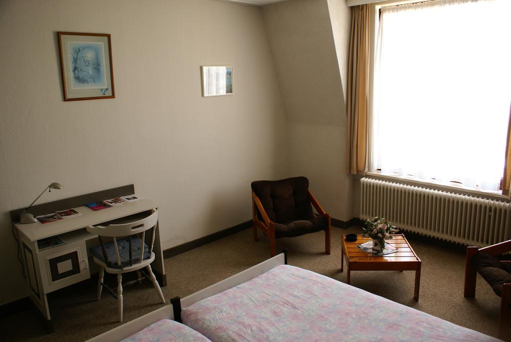 Zweibettzimmer mit Gemeinschaftsbad