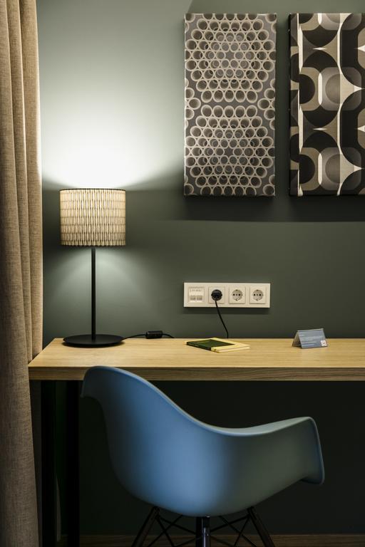 Business Double Room,684464664:JPEG