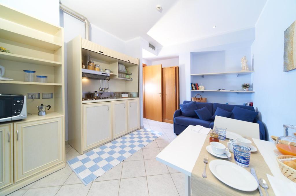 One-Bedroom Apartment,21646623:JPEG