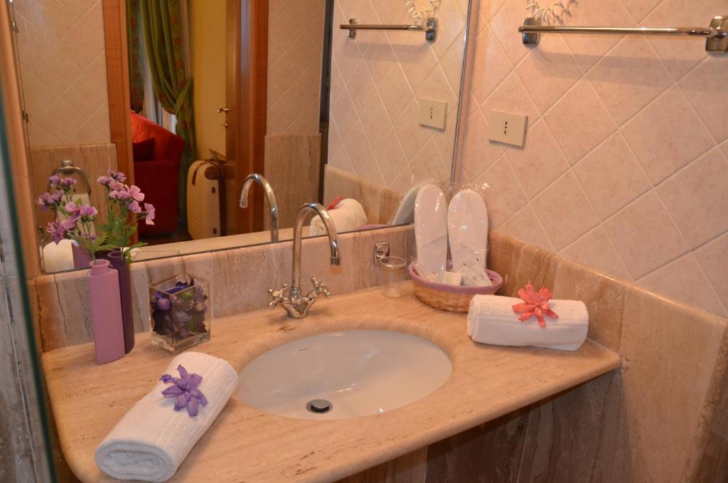 Single Room,154213909:JPEG