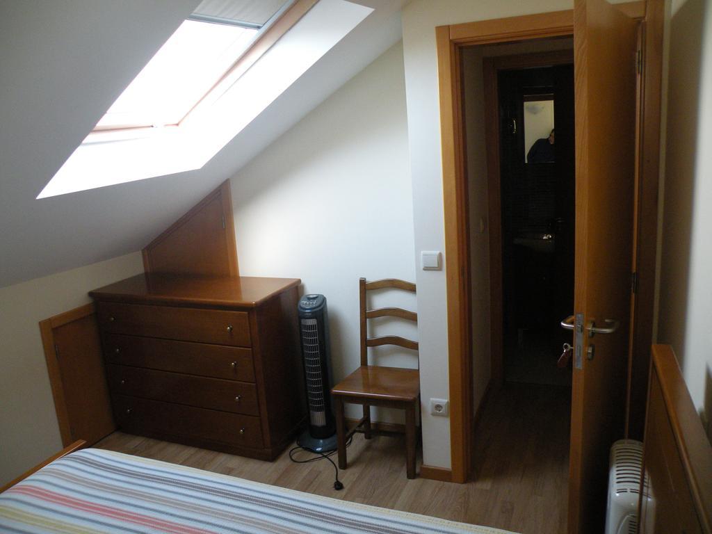 Basic Single Room,217299266:JPEG