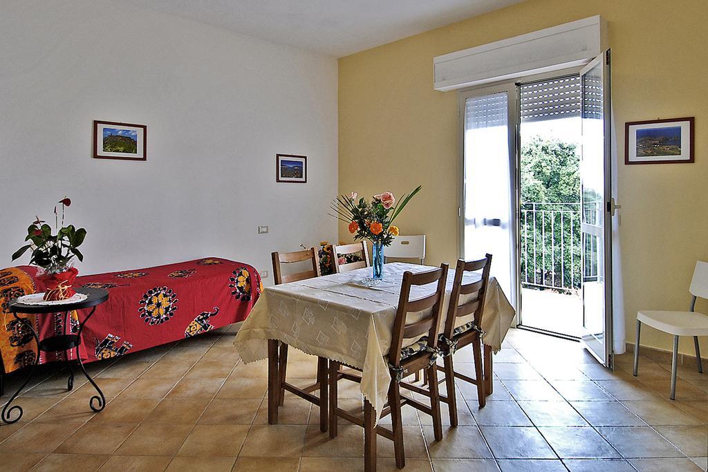 Apartment mit 1 Schlafzimmer, Balkon und Meerblick