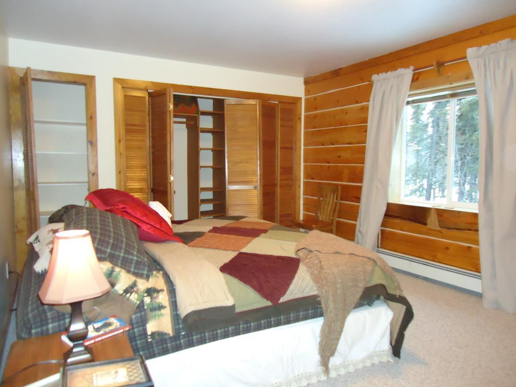 The Eagle's Nest Room