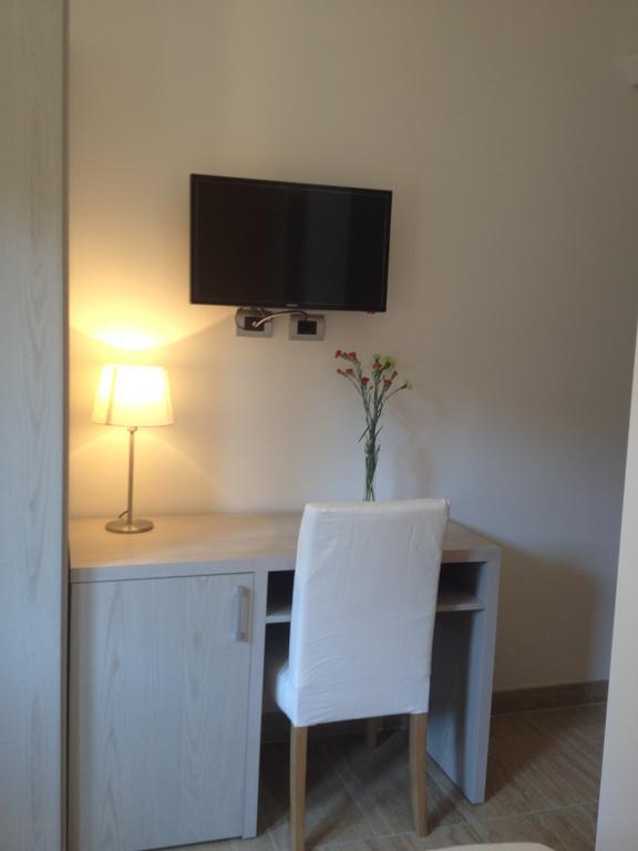 Single Room with Balcony,226387286:JPEG