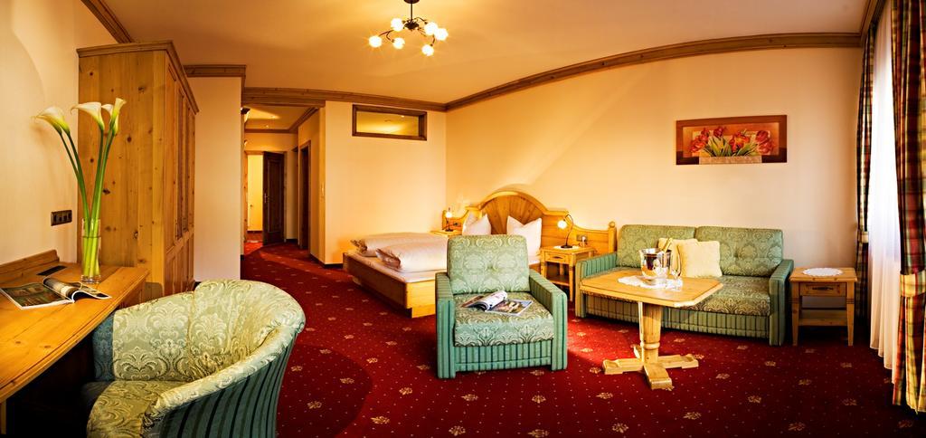 Junior Suite,281640289:JPEG