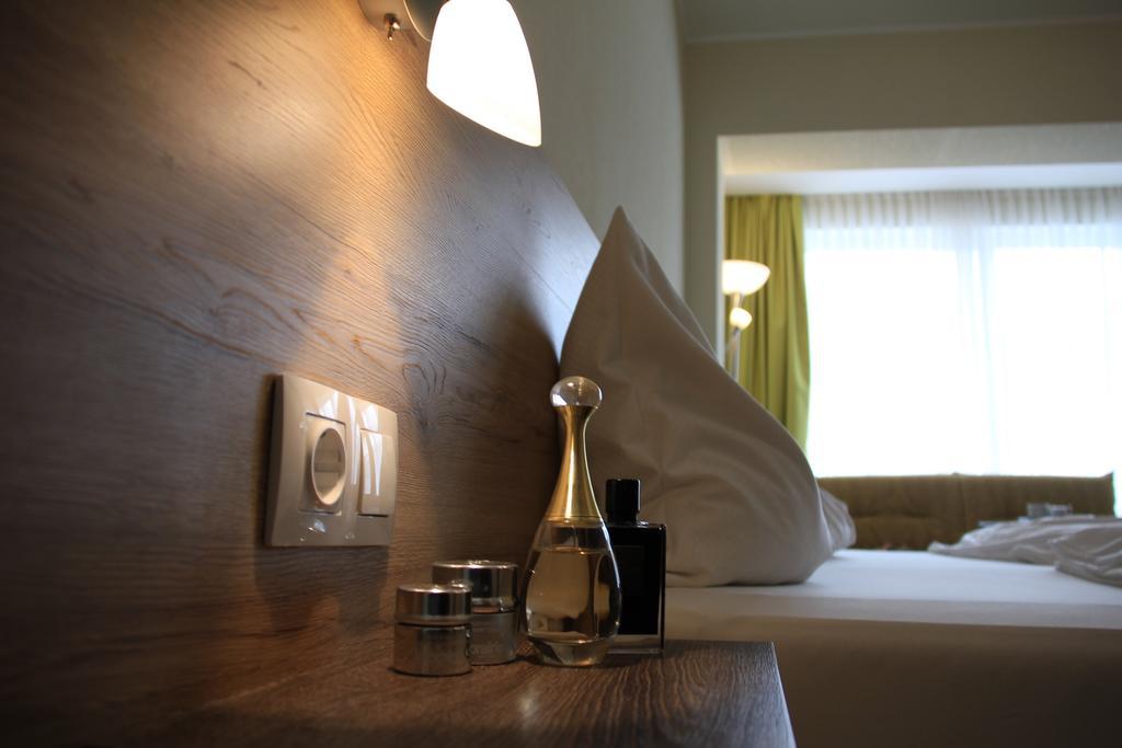 Premium tweepersoonskamer (1 tweepersoonsbed of 2 aparte bedden) met balkon