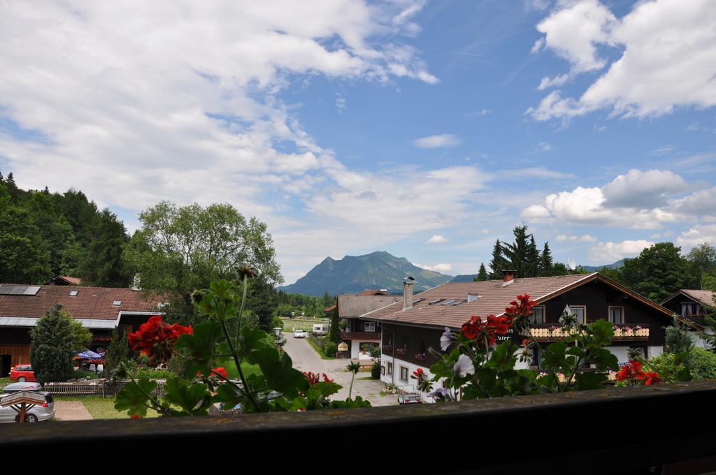 Apartment mit Balkon