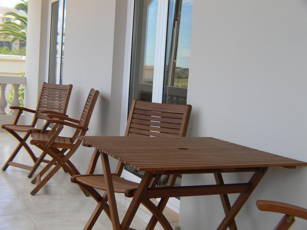Tweepersoonskamer met Balkon en Uitzicht op Zee