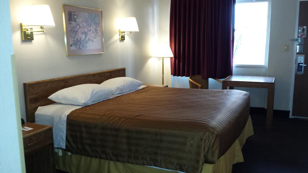 Deluxe Zimmer mit 2 Queensize-Betten – Nichtraucher
