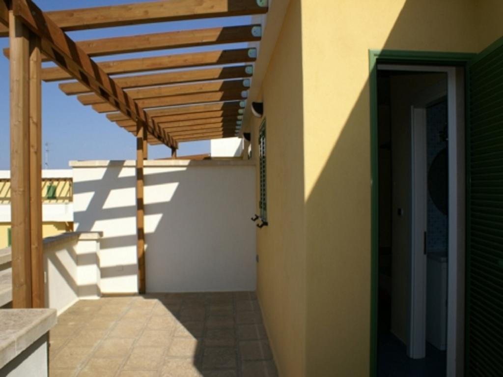 Three-Bedroom Apartment Split Level,235919985:JPEG