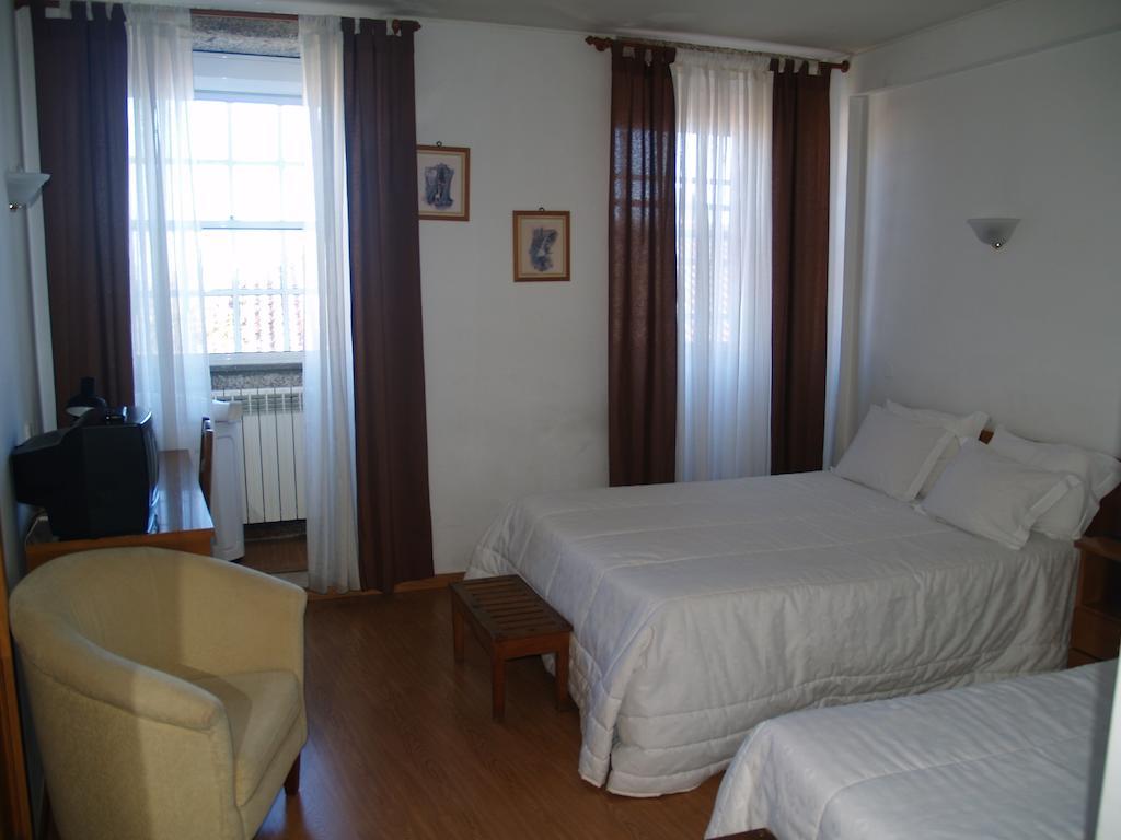 Family Room,136536603:JPEG