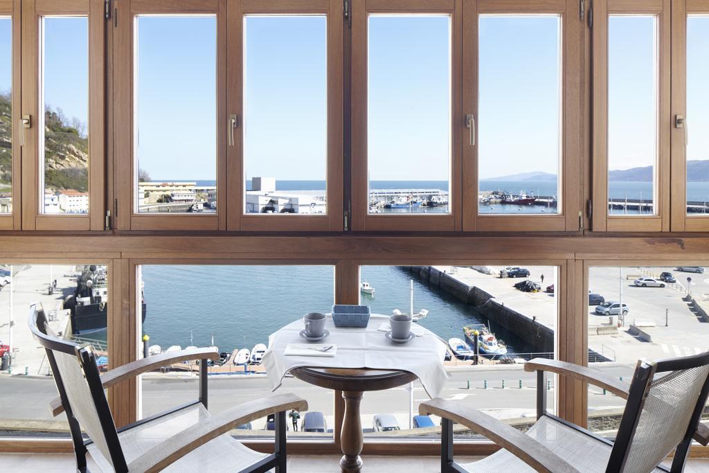 Habitación Doble Deluxe con balcón y vistas al mar