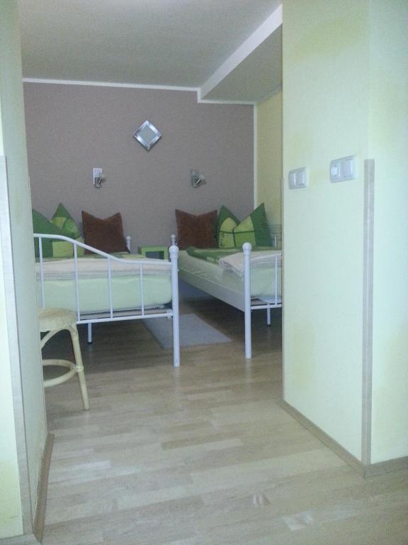 Double Room,1580686775:JPEG