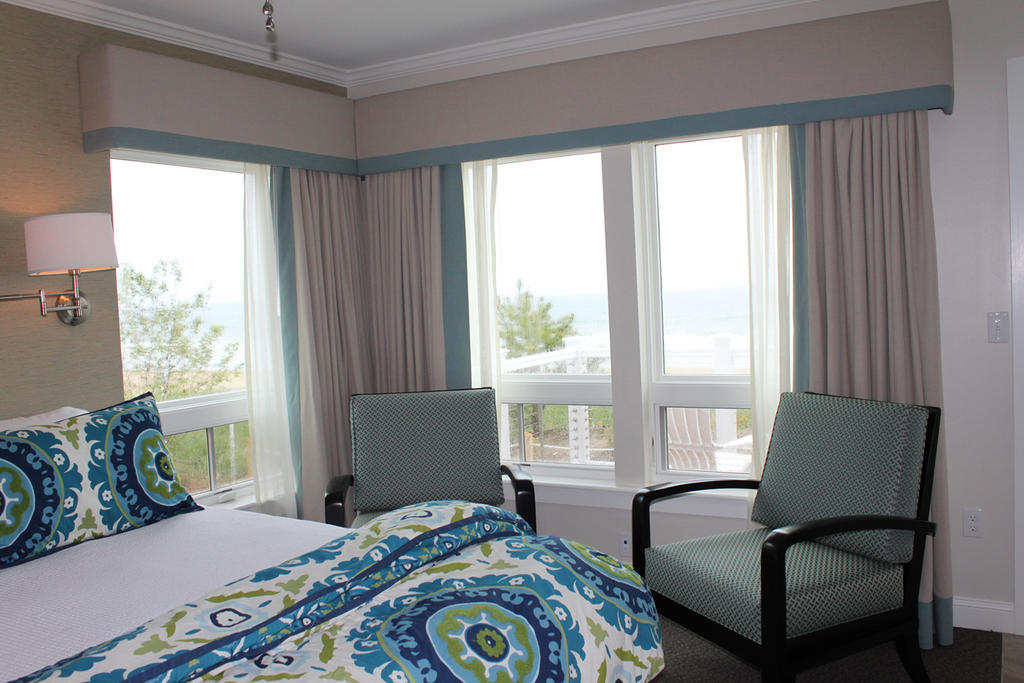 Luxury Queen Sunrise Suite