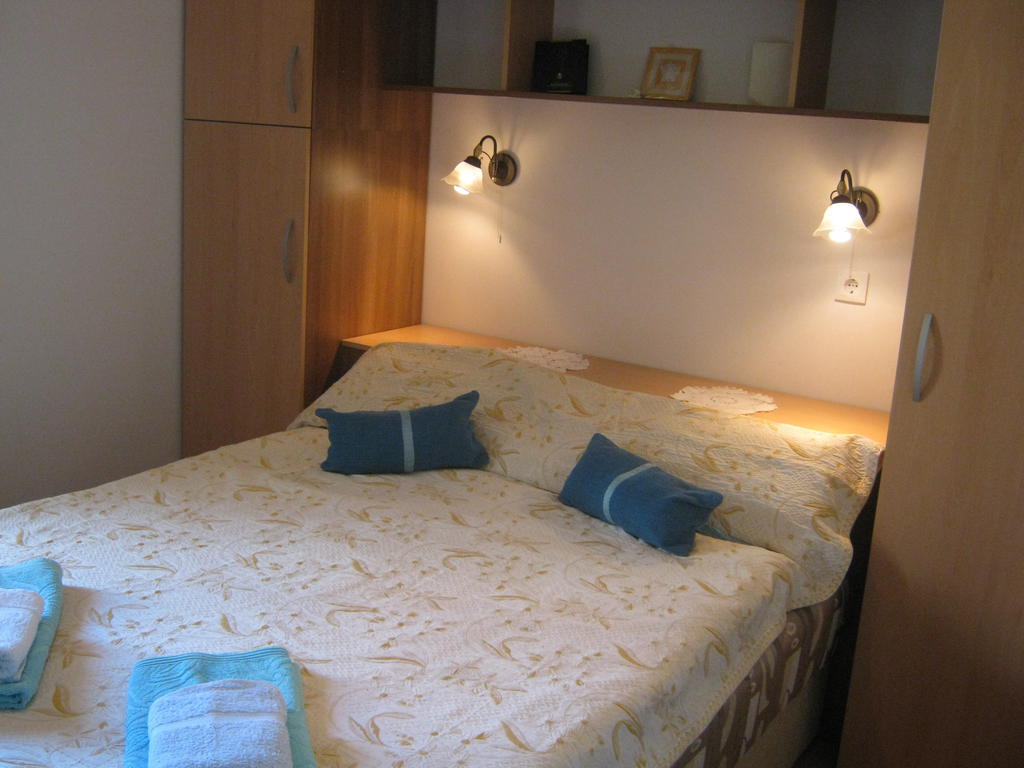 Queen Room with Two Queen Beds - Accessible/Non-Smoking