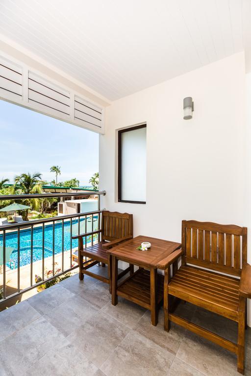 Hébergement Supérieur - Vue sur Piscine