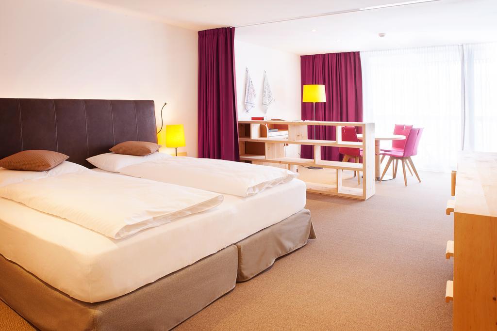 Family Suite,256214049:JPEG