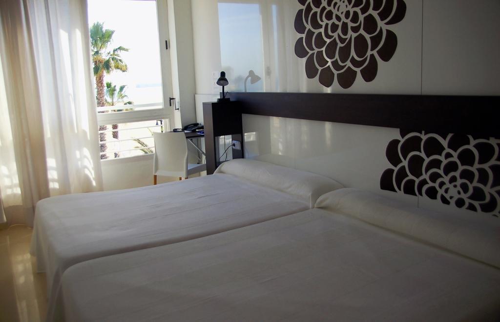 Habitación Doble Estándar con vistas al mar - 2 camas
