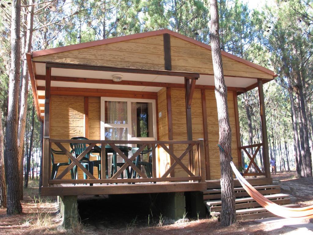 Bungalow com 1 Quarto (2 Adultos)