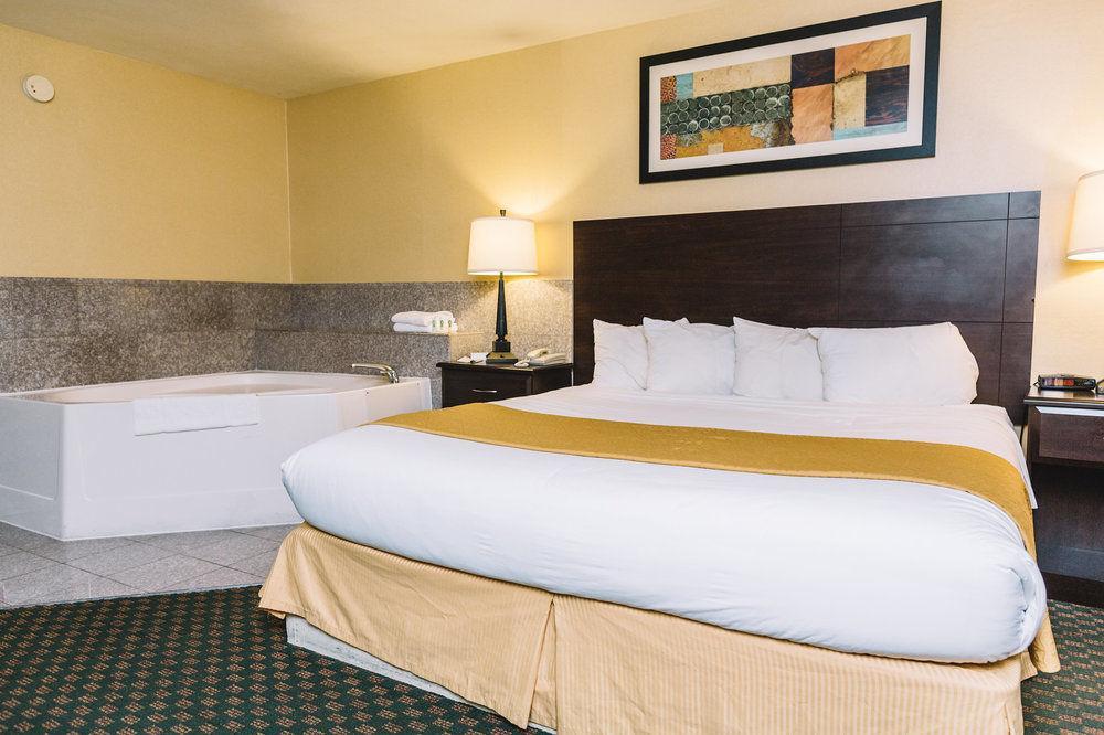 Kamer met Kingsize Bed en Whirlpool