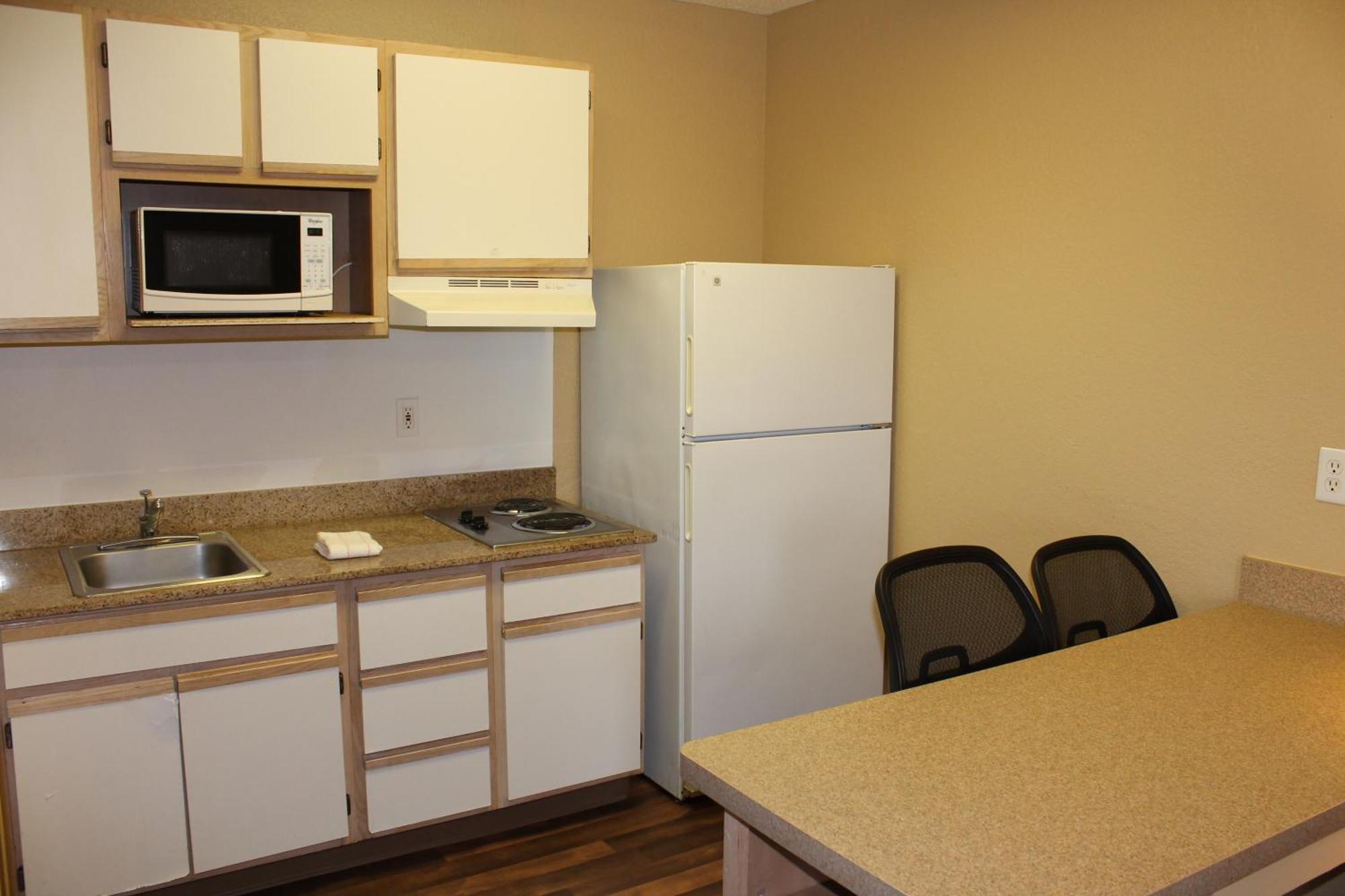 One Bedroom Suite with 2 Double Beds - Non-Smoking
