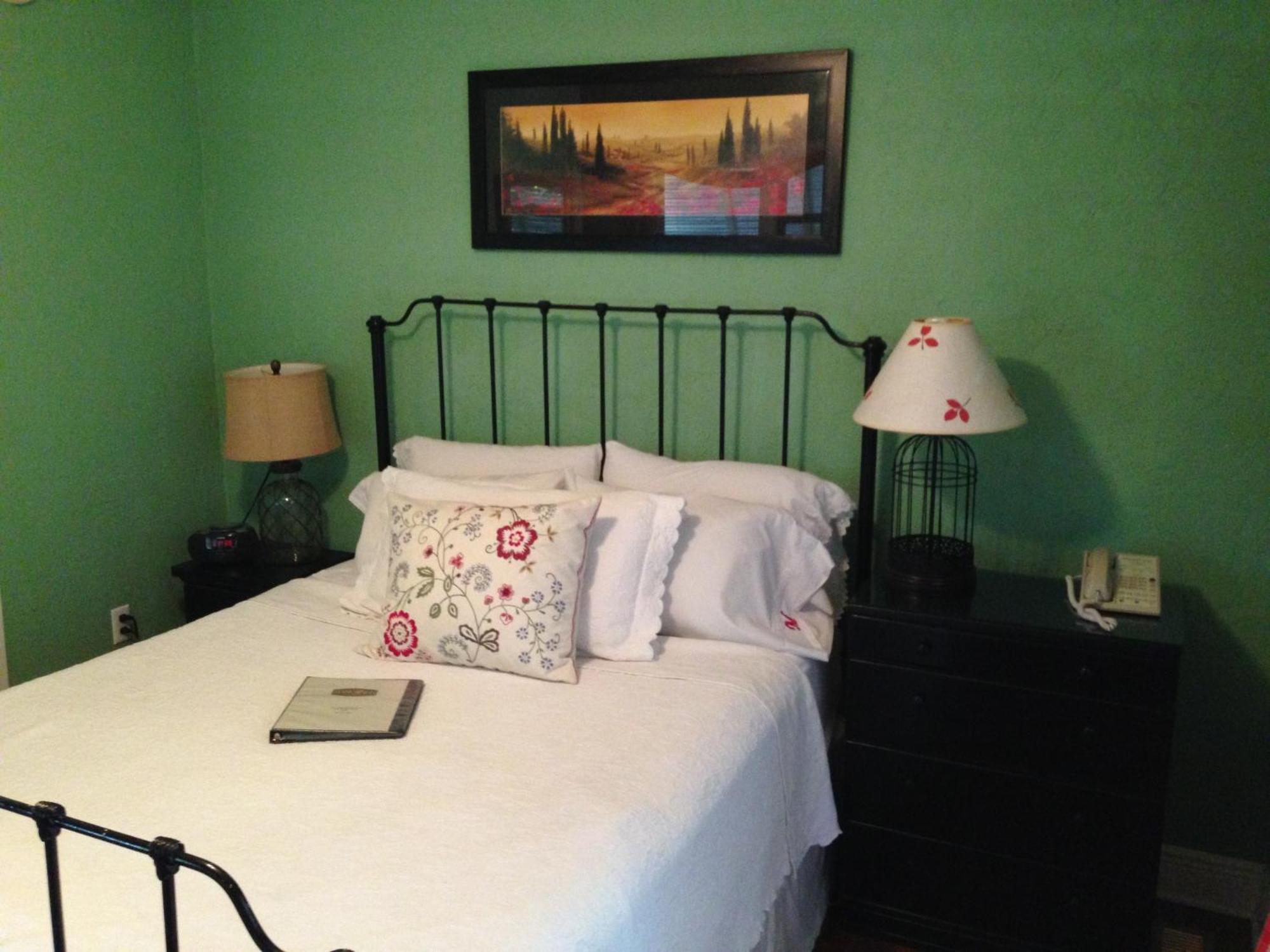Seagrape Room