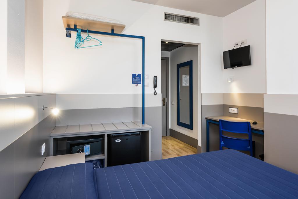 Budget Double Room,758477914:JPEG