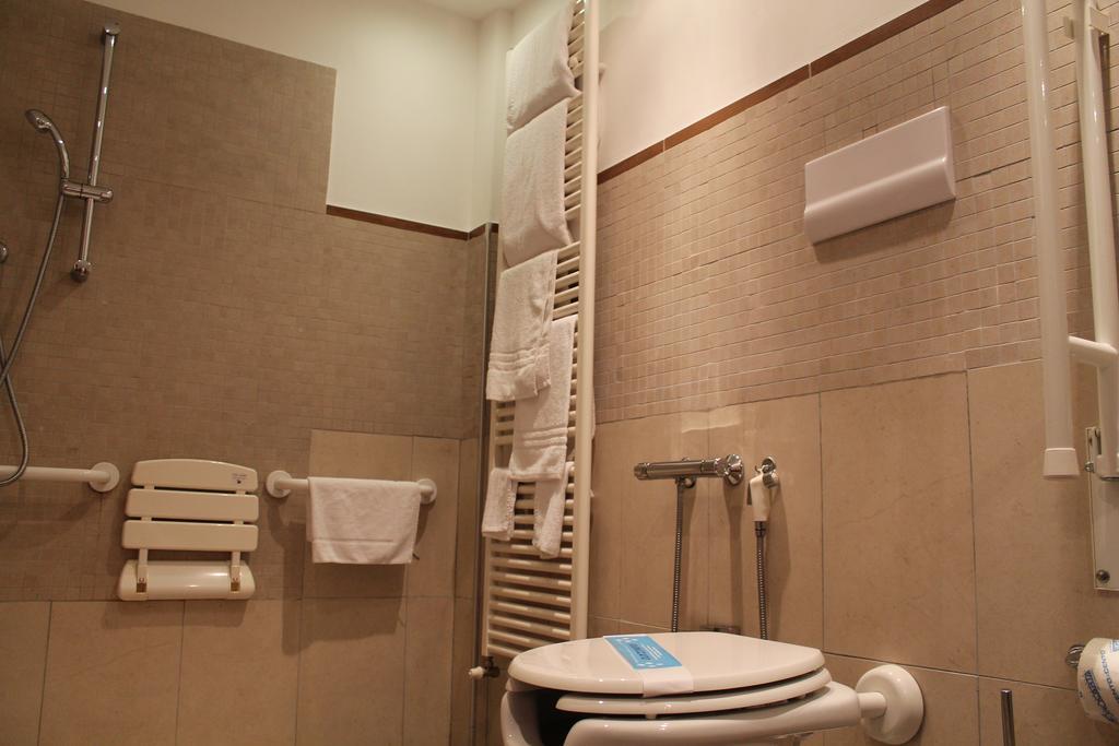 Double Room - Disability Access,319005305:JPEG