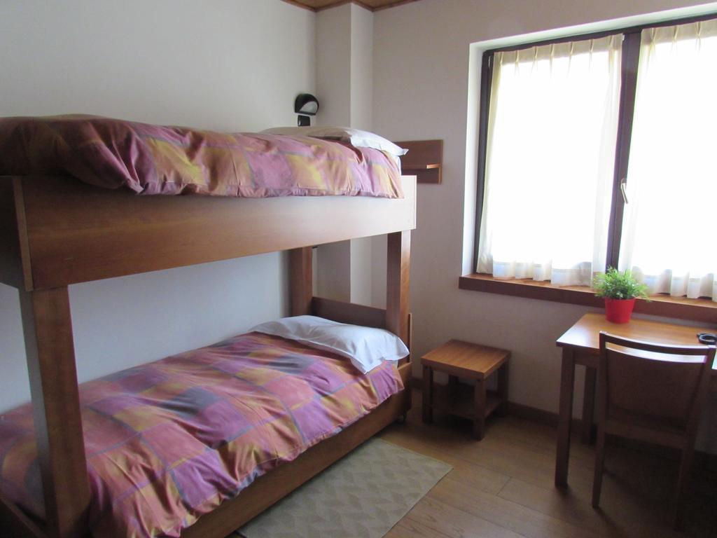 Posto Letto in Dormitorio Misto